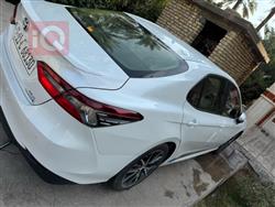 تۆیۆتا کامری